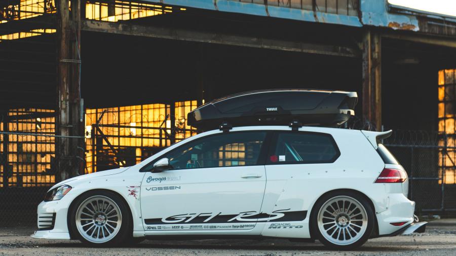  Volkswagen Golf GTI RS Concept 2017 года  (фото 7 из 9)